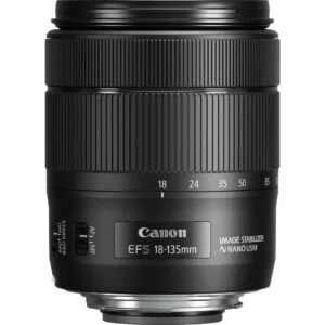 Canon EF-S 18-135mm f/3.5-5.6 IS USM lens, versatile zoom for Canon cameras.