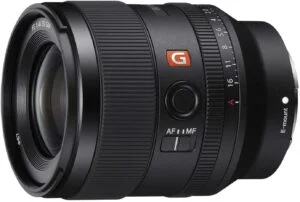 Sony FE 35mm F1.4 lens for mirrorless cameras, ideal for photography enthusiasts.