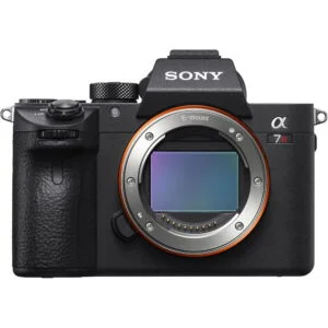 Sony 7R III A camera body, mirrorless digital camera available at Camix UK.
