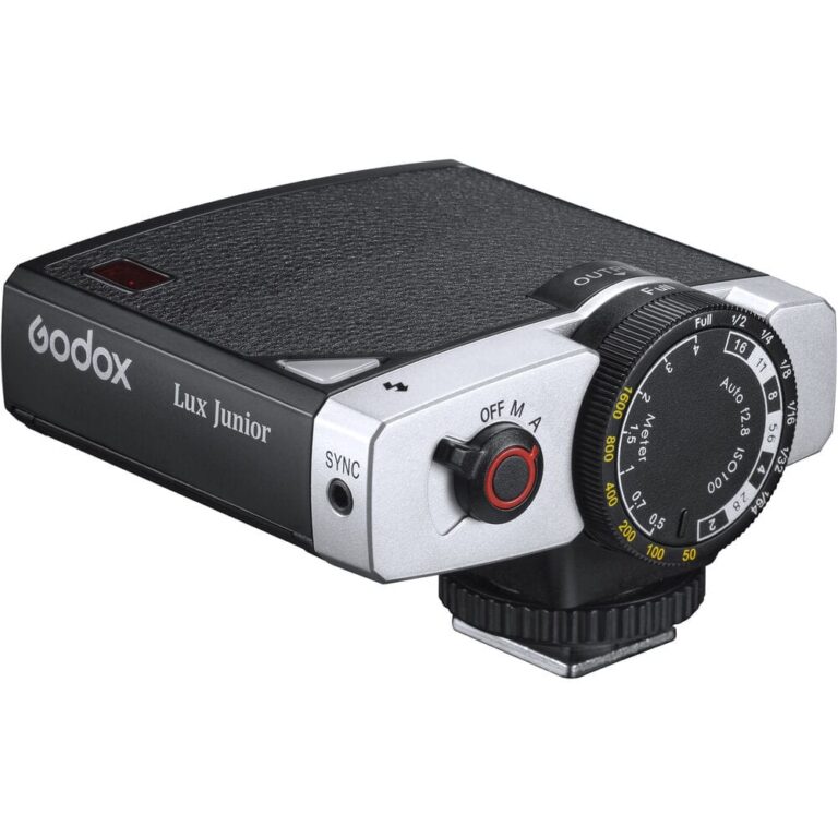 Godox Lux Junior camera flash with manual controls, ideal for photography lighting.