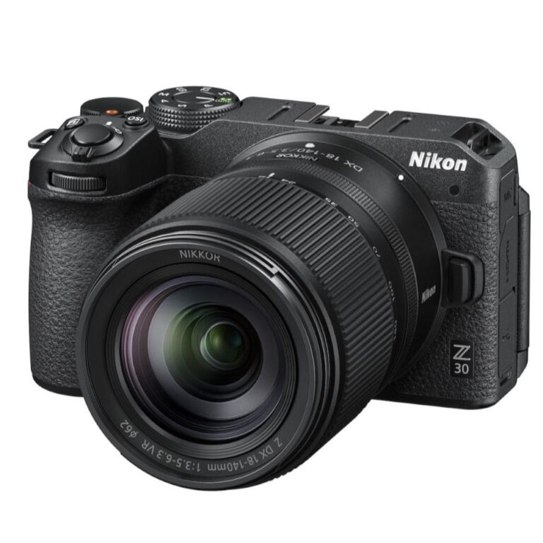 Nikon Z30 mirrorless camera with 18-140mm lens, ideal for photography enthusiasts.