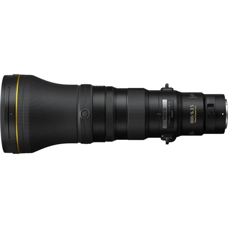 Nikon NIKKOR Z 800mm f/6.3 VR S Lens, ideal for professional wildlife photography.