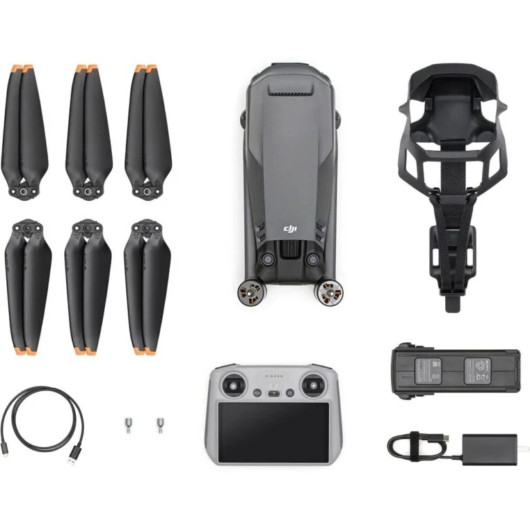DJI Mavic 3 Classic drone with DJI RC controller and accessories from Camix.