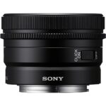 Sony lens with click switch, ideal for mirrorless cameras, available at Camix UK.
