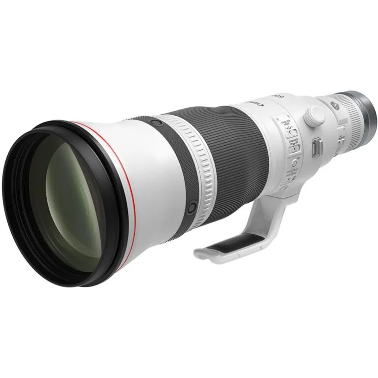 Professional Canon telephoto lens for DSLR cameras, available at Camix UK.