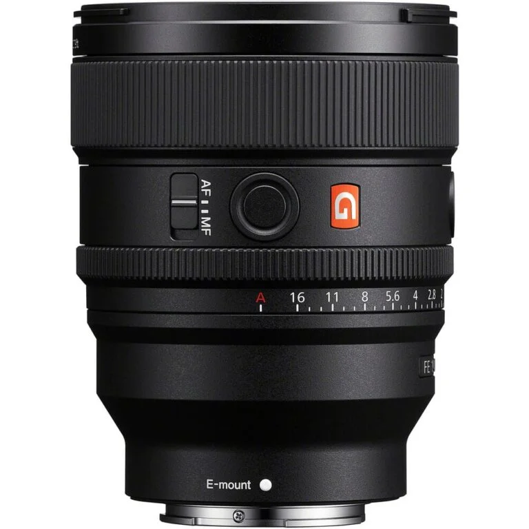Sony E mount lens for mirrorless cameras, available at Camix UK.