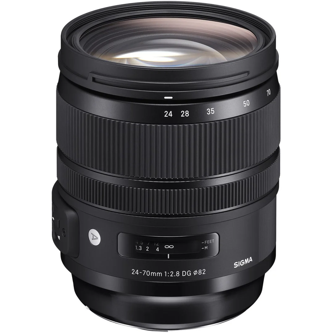 1487673330_1321309 Sigma 24-70mm f/2.8 DG lens for professional photography.