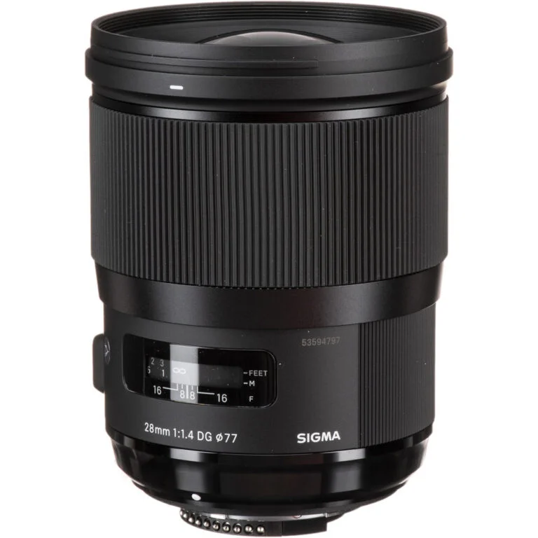 Sigma 28mm f/1.4 DG HSM Art lens for professional photography.