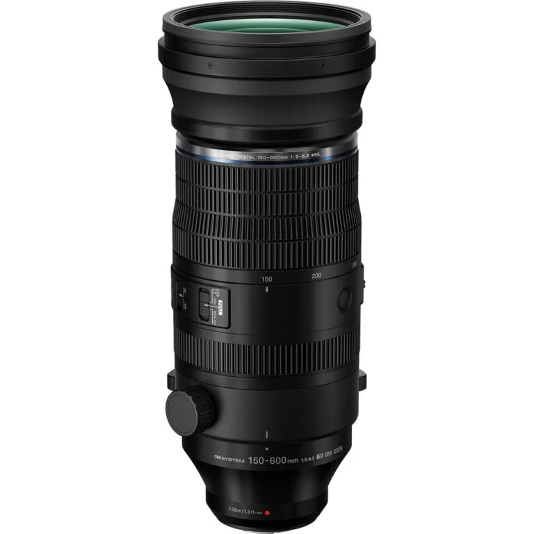 Tamron 150-600mm telephoto zoom lens for DSLR cameras.