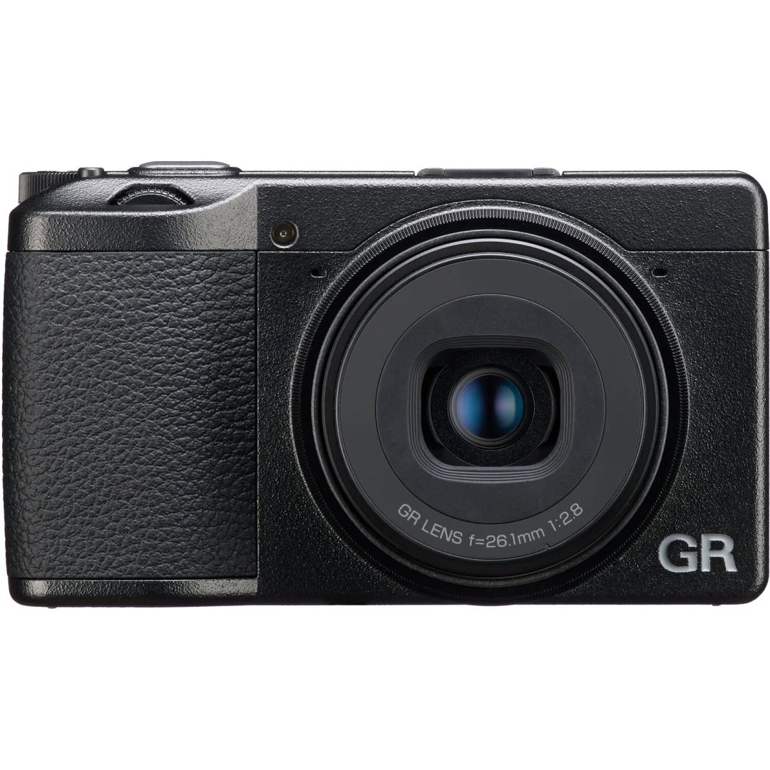 1711625442_1819936 Compact digital camera with GR lens, ideal for photography enthusiasts.