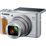 Canon SX740 HS digital camera with 40x optical zoom, ideal for photography enthusiasts.
